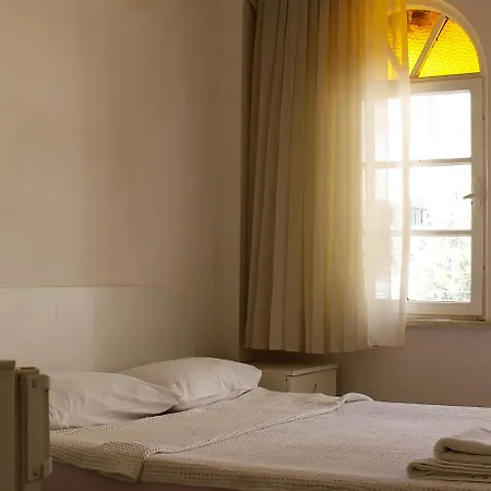 Hotel Dm *